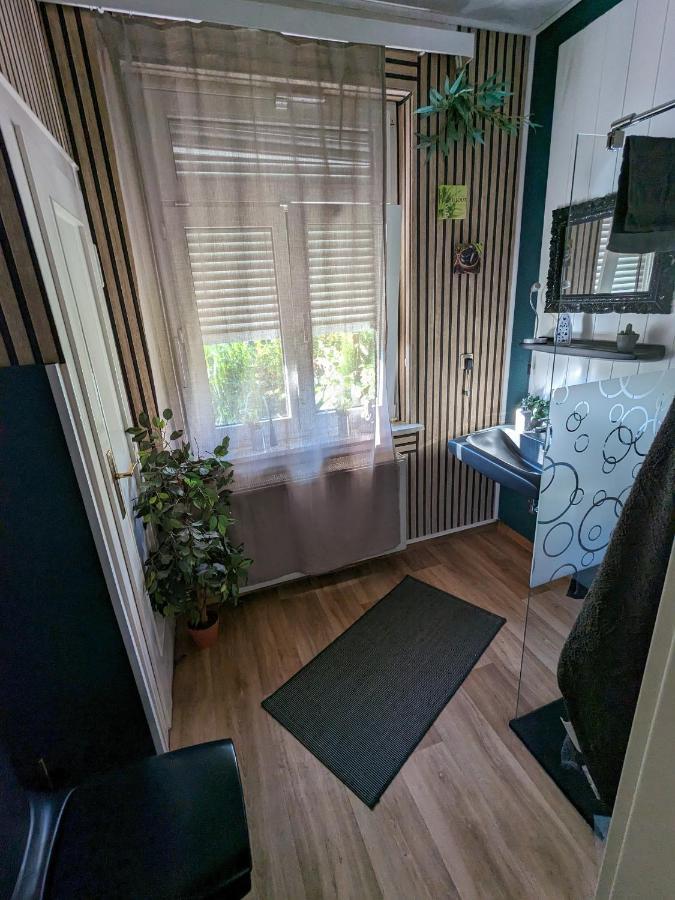 Ferienwohnung Apartment Wilhelmshaven Inselviertel In Bester Lage - Selbstaendiger Check In Moeglich Exterior foto